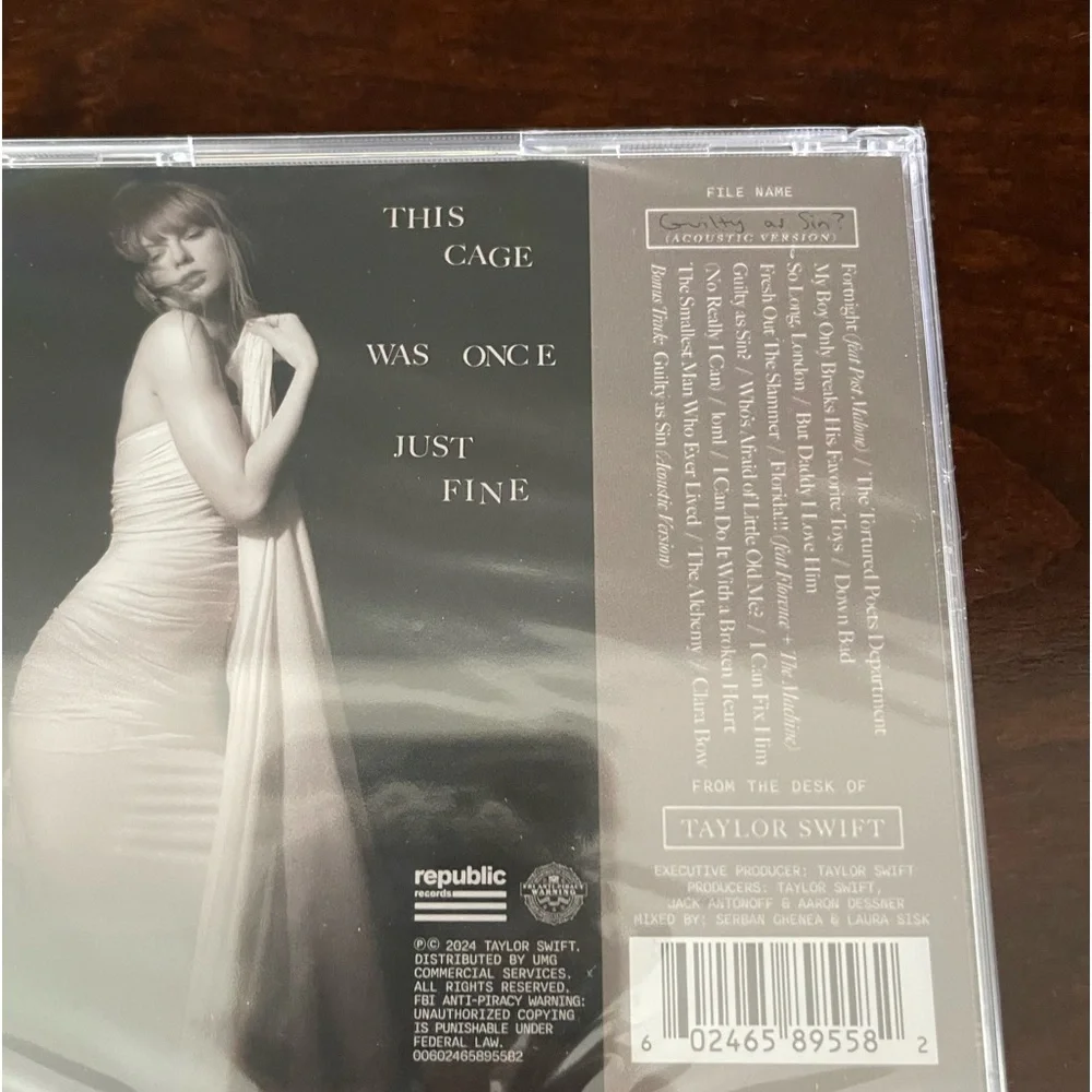 💫SOLD💫🤍TTPD W/Guilty As Sin? Acoustic Version CD🤍 - Picture 3 of 3